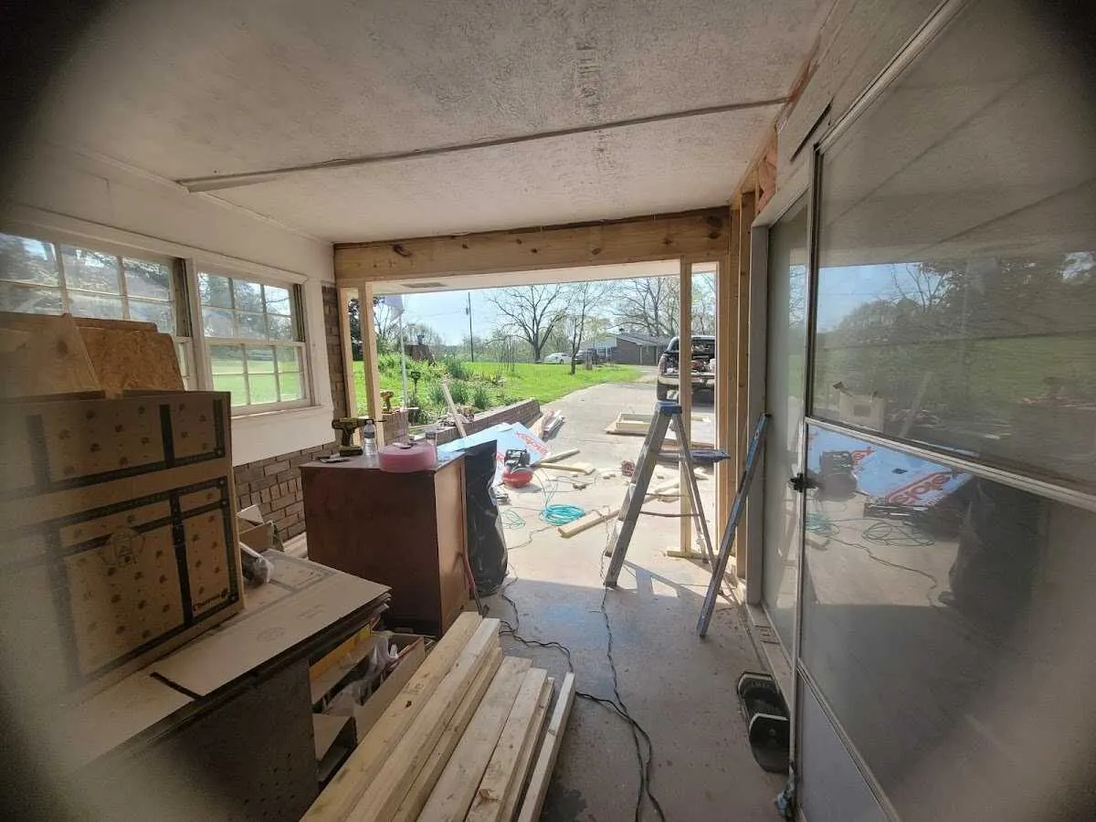 Air movers and dehumidifier for Drying & Dehumidification in Centerton