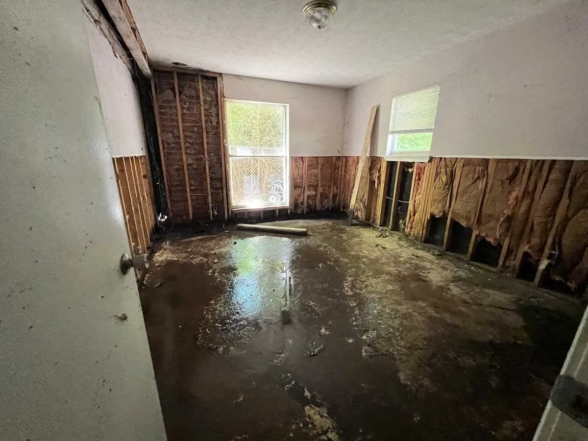 Water Damage Restoration services in Centerton, AR
